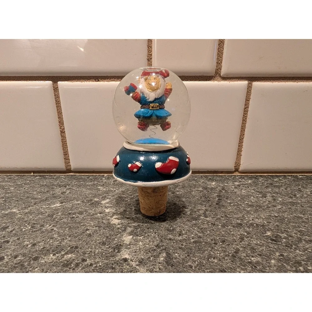 Jingle Rock Top Snow Globe Bottle Topper Santa Cork Wine Bottle Accessory in Box